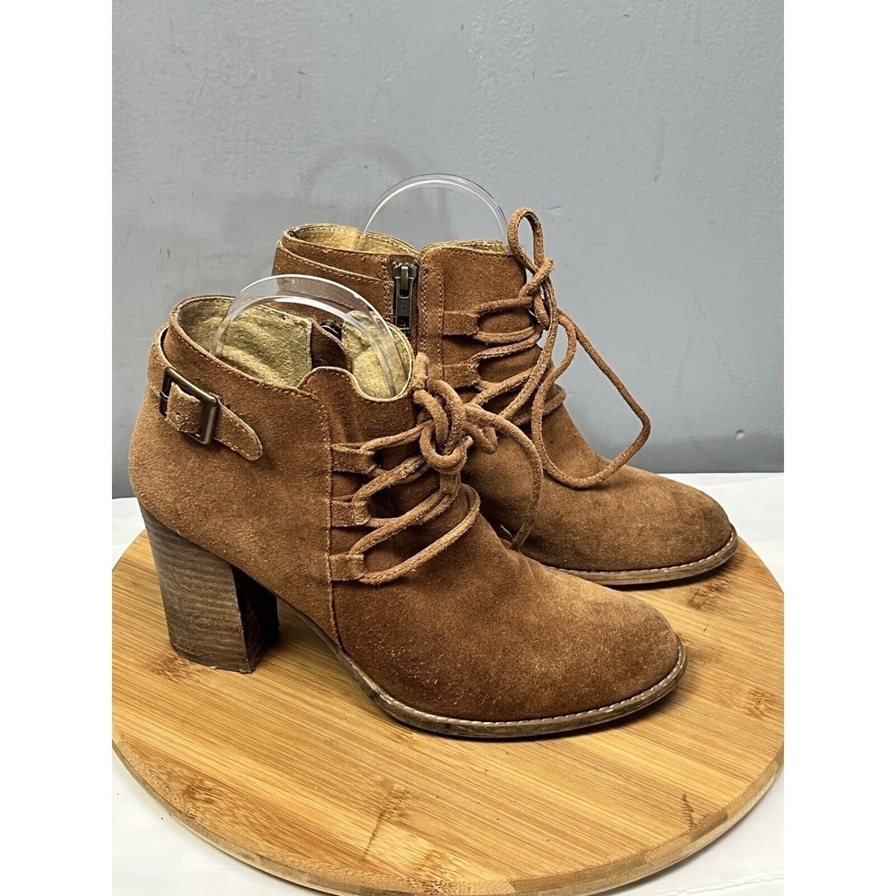 Diba Stitch Fix Lace up ankle boots womens size 8.5 brown Stacked‎ Heel Buckle